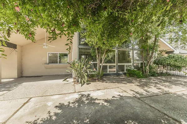 $650,000 | 5276 Poinsettia Avenue, Clovis, CA 93619