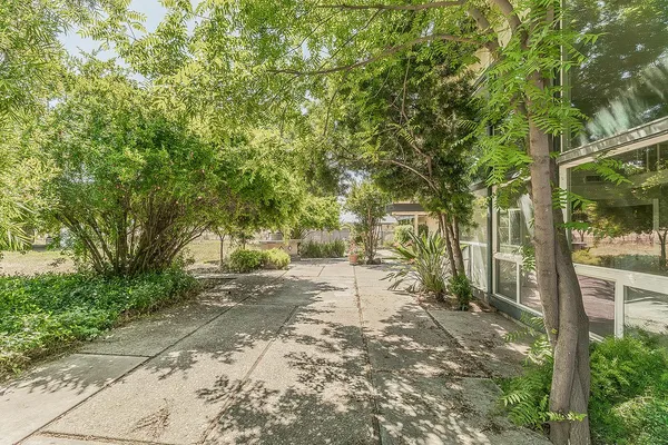 $650,000 | 5276 Poinsettia Avenue, Clovis, CA 93619