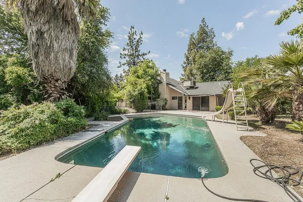 $650,000 | 5276 Poinsettia Avenue, Clovis, CA 93619
