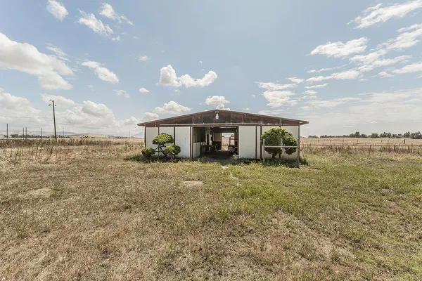 $650,000 | 5276 Poinsettia Avenue, Clovis, CA 93619