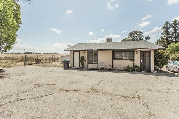 $650,000 | 5276 Poinsettia Avenue, Clovis, CA 93619