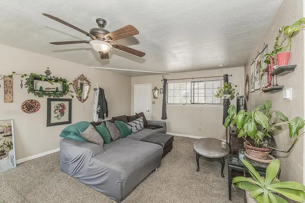 $650,000 | 5276 Poinsettia Avenue, Clovis, CA 93619