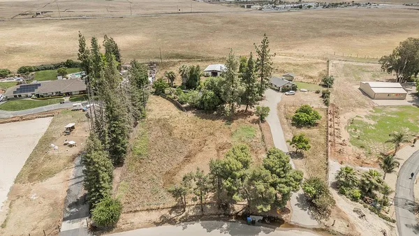 $650,000 | 5276 Poinsettia Avenue, Clovis, CA 93619