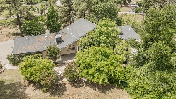 $650,000 | 5276 Poinsettia Avenue, Clovis, CA 93619