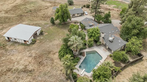 $650,000 | 5276 Poinsettia Avenue, Clovis, CA 93619
