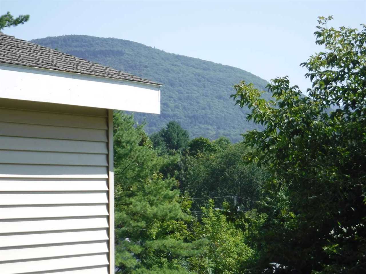 36 Easterly Avenue Rutland, VT 05701 - Photo 3 of 5