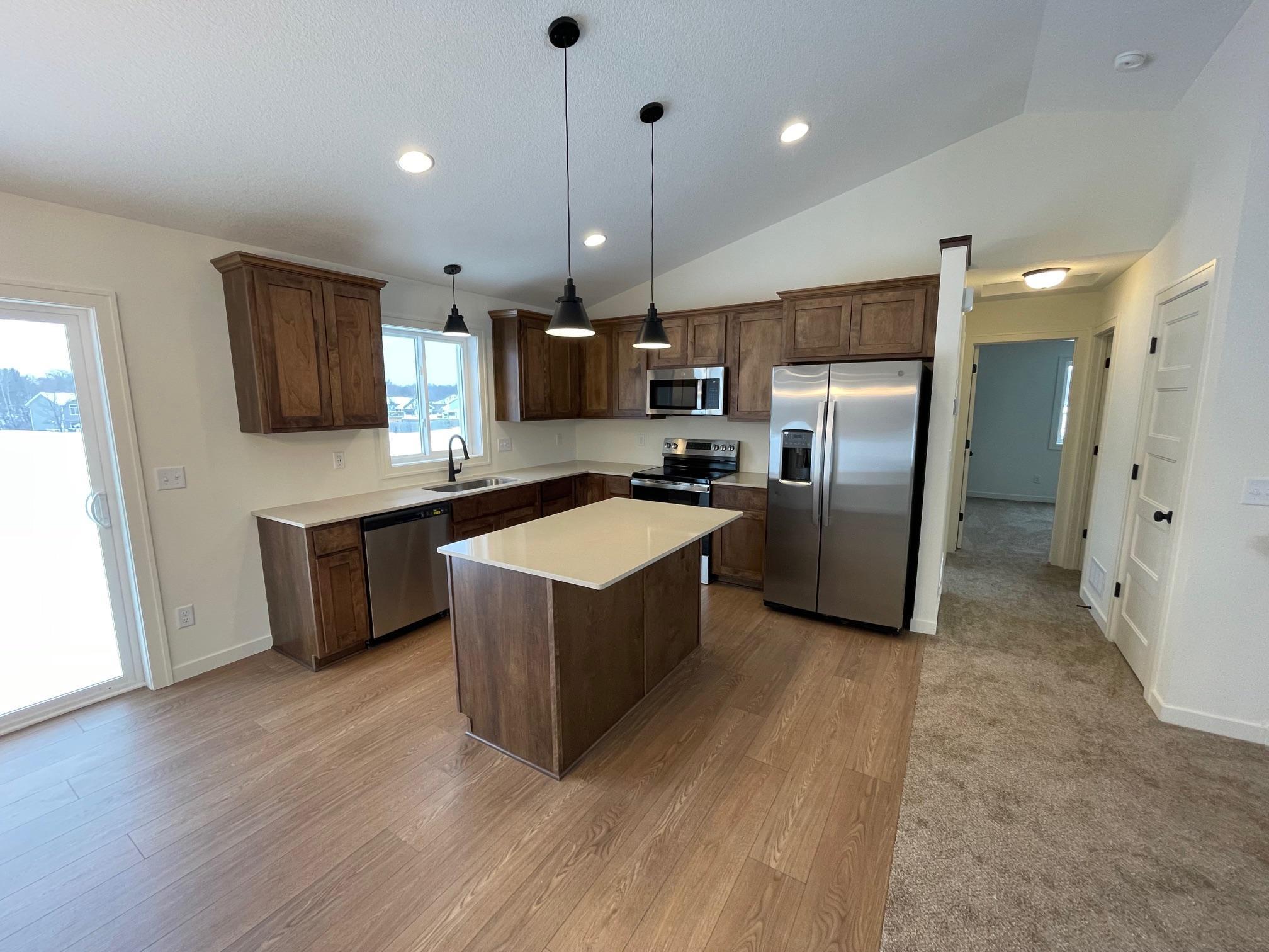 1437 34th Avenue Southwest Cambridge, MN 55008 - Photo 3 of 11