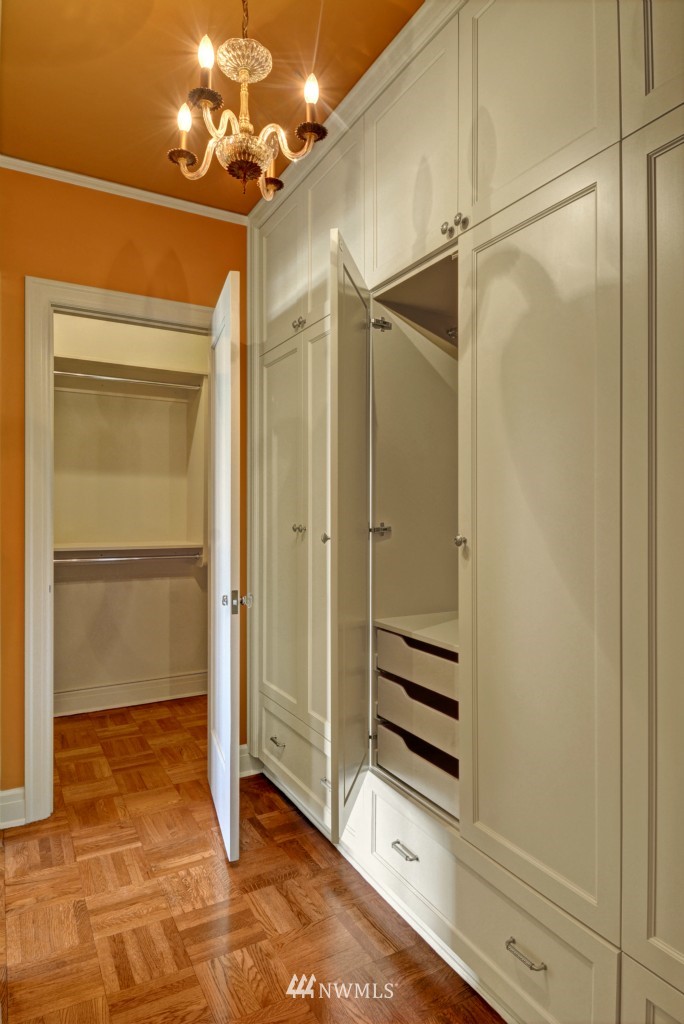 1223 Spring Street, Unit 701 Seattle, WA 98104 - Photo 13 of 24