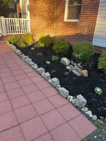 a view of a backyard of the house