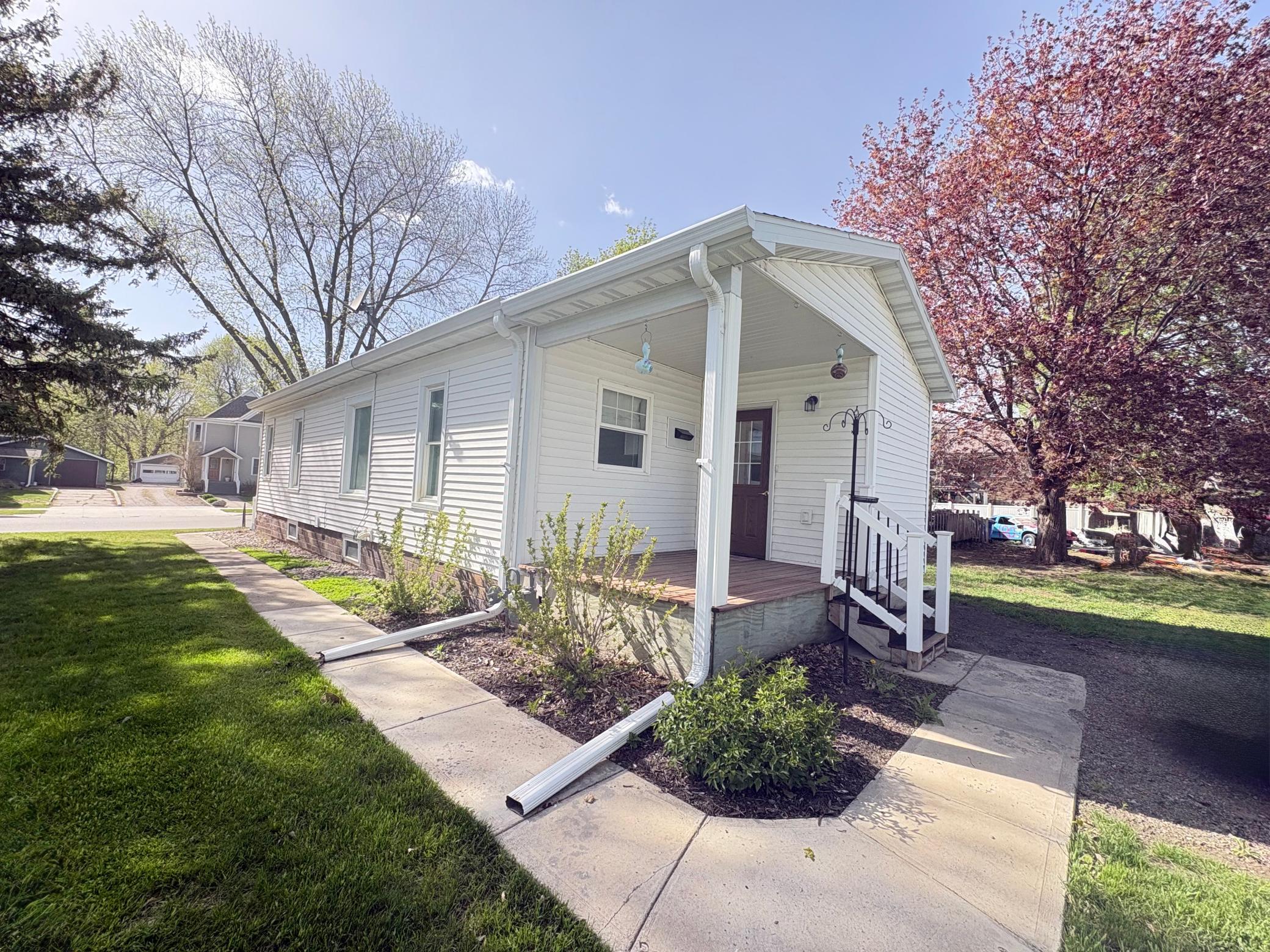 871 7th Street Dawson, MN 56232 - Photo 24 of 31