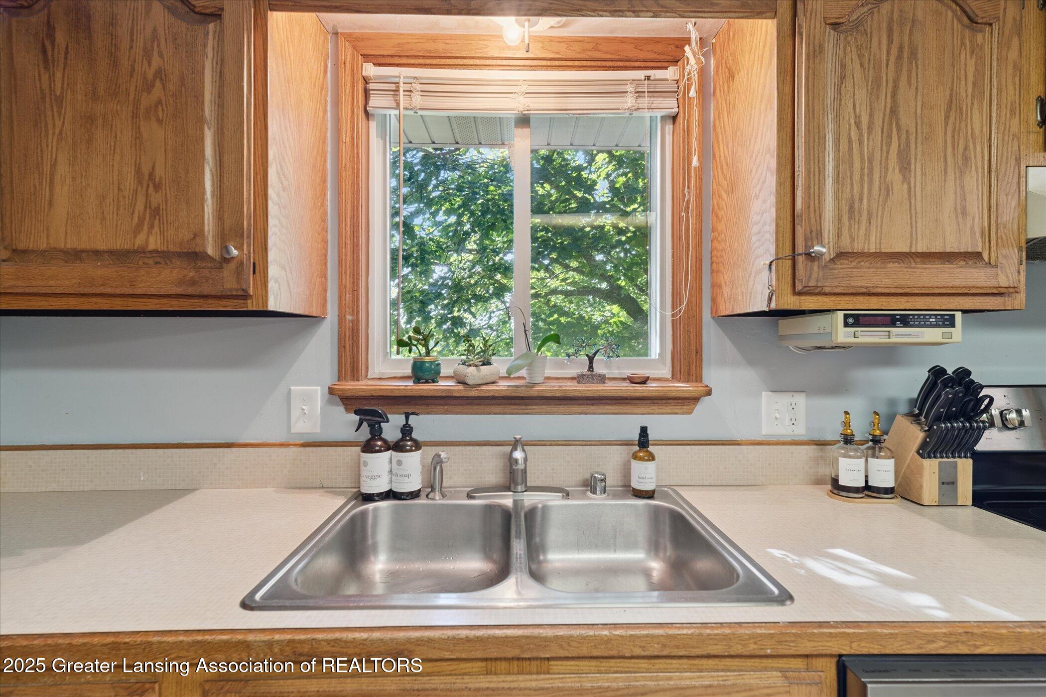 15364 Wright Road Grand Ledge, MI 48837 - Photo 22 of 62 22-15364-S-Wright-Rd-Grand-Ledge-MI-4883