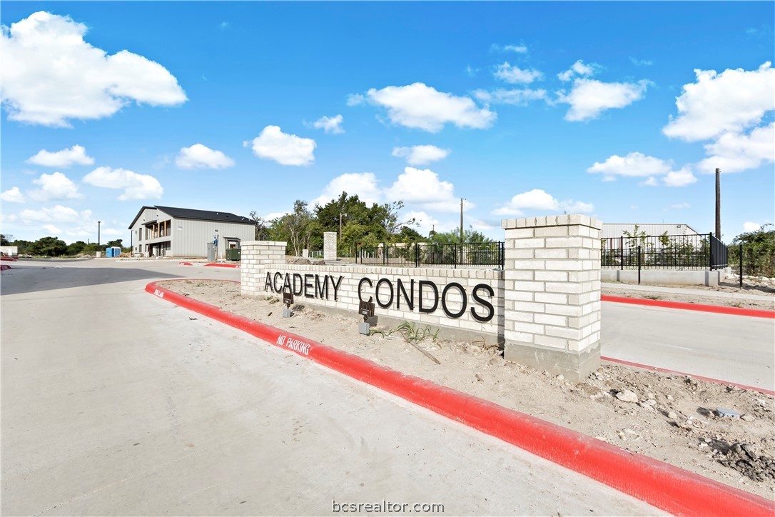 a sign that is on the side of the road