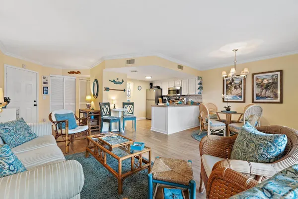 $5,000 | 1605 Highway 1, Unit D403, Jupiter, FL 33477