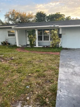 $335,000 | 840 Northeast 32nd Court, Pompano Beach, FL 33064