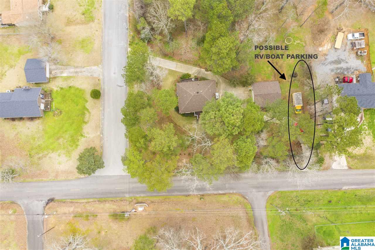3895 Hilltop Road Southeast Bessemer, AL 35022 - Photo 5 of 47