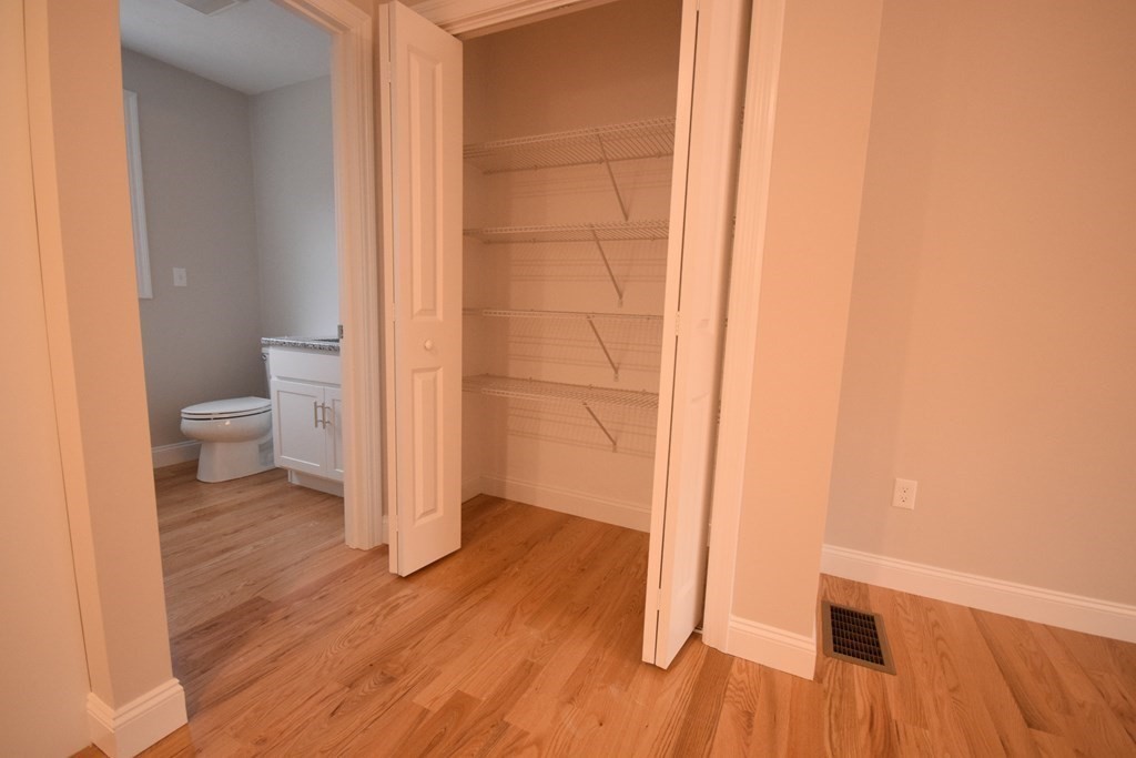 1084 Providence Road Northbridge, MA 01588 - Photo 17 of 39 Gallery Image 17