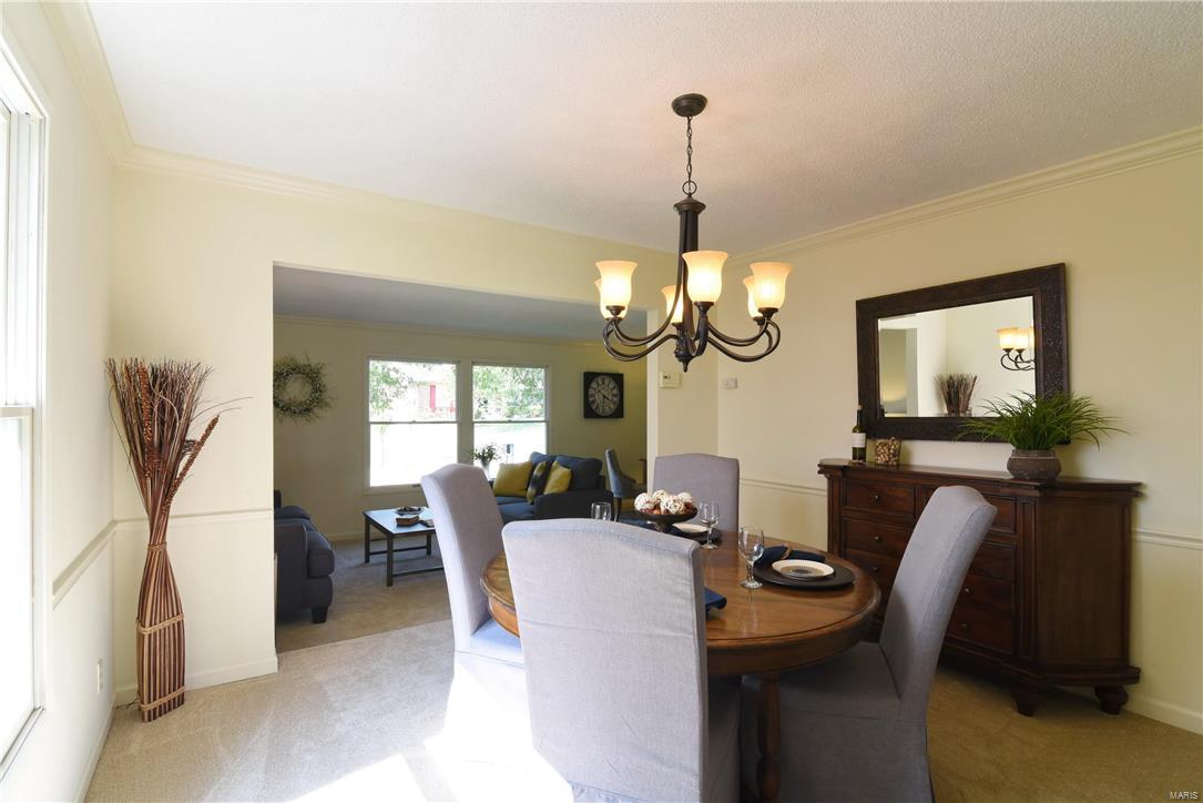 938 Ridge Tree Lane St. Louis, MO 63131 - Photo 11 of 41 Gallery Image 11