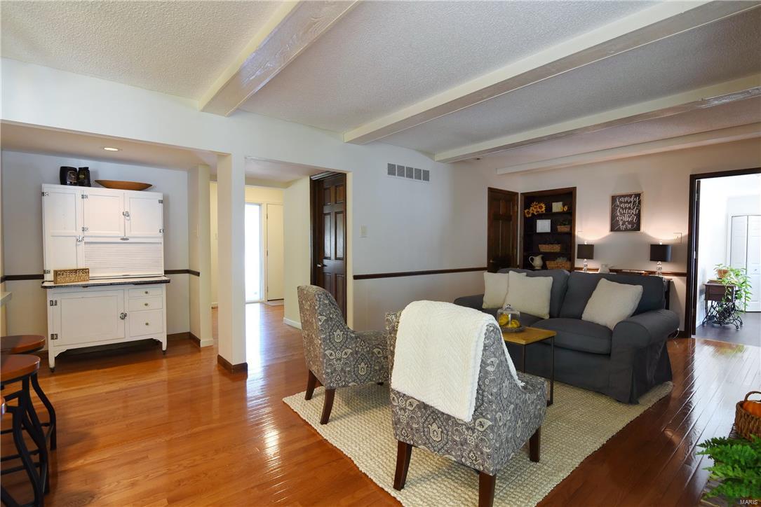 938 Ridge Tree Lane St. Louis, MO 63131 - Photo 15 of 41 Gallery Image 15