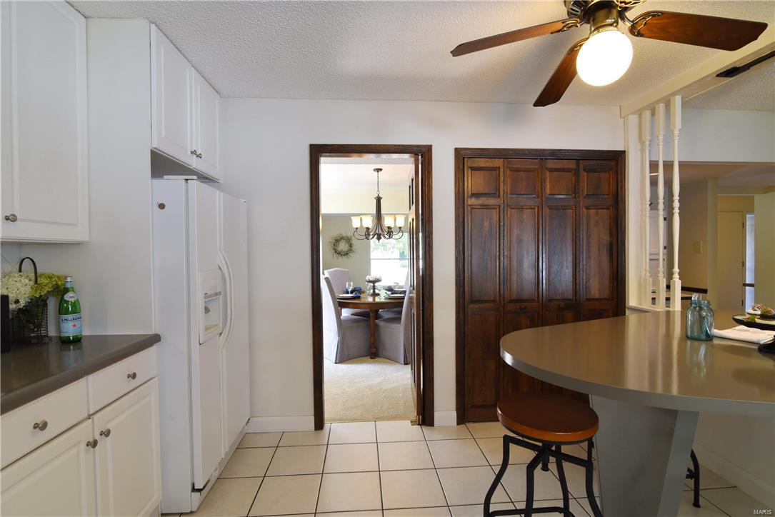 938 Ridge Tree Lane St. Louis, MO 63131 - Photo 18 of 41 Gallery Image 18