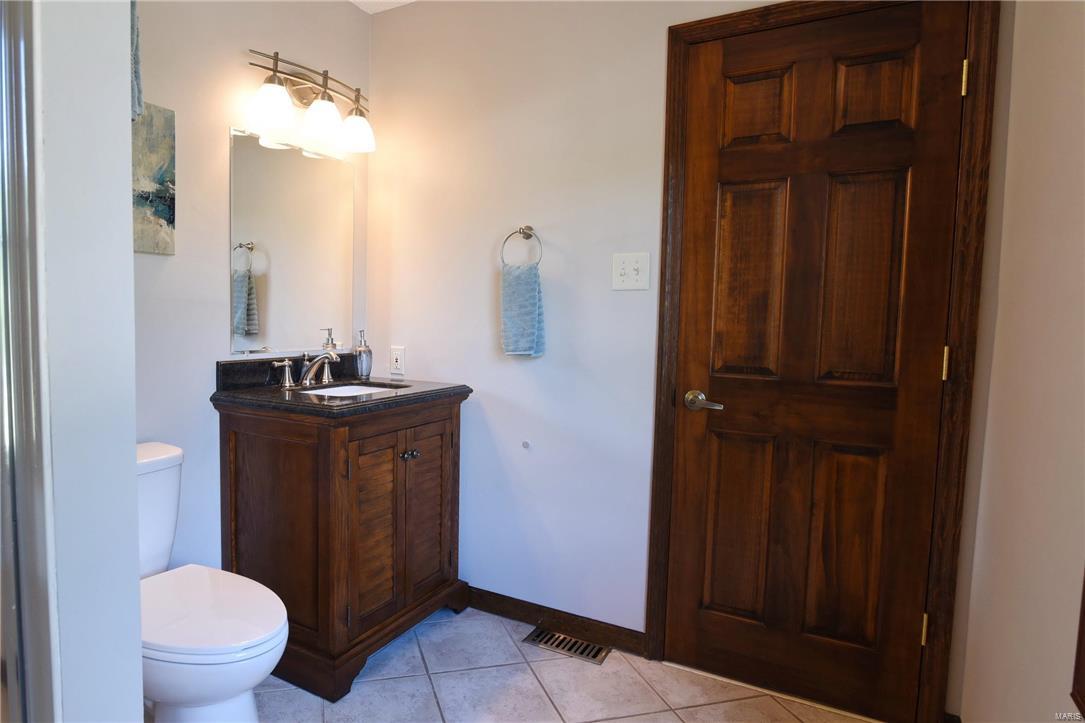 938 Ridge Tree Lane St. Louis, MO 63131 - Photo 26 of 41 Gallery Image 26