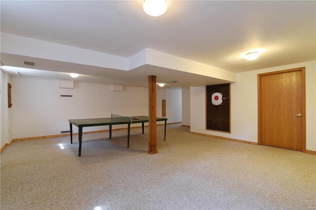 938 Ridge Tree Lane St. Louis, MO 63131 - Photo 34 of 41 Gallery Image 34