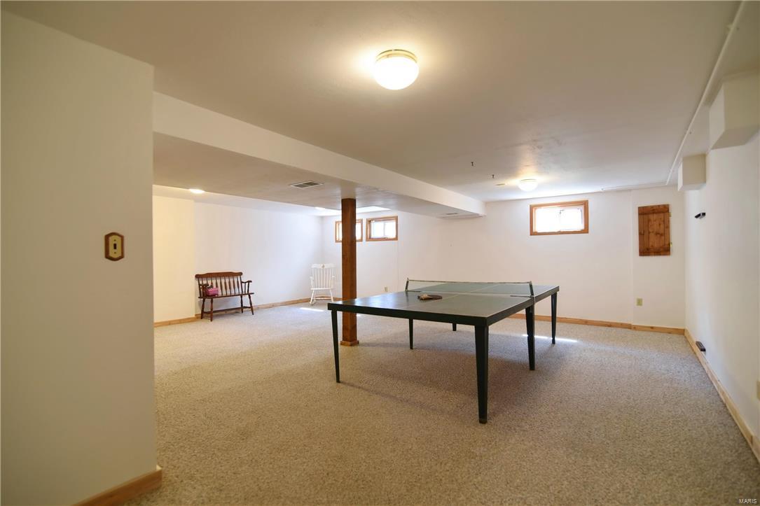 938 Ridge Tree Lane St. Louis, MO 63131 - Photo 35 of 41 Gallery Image 35