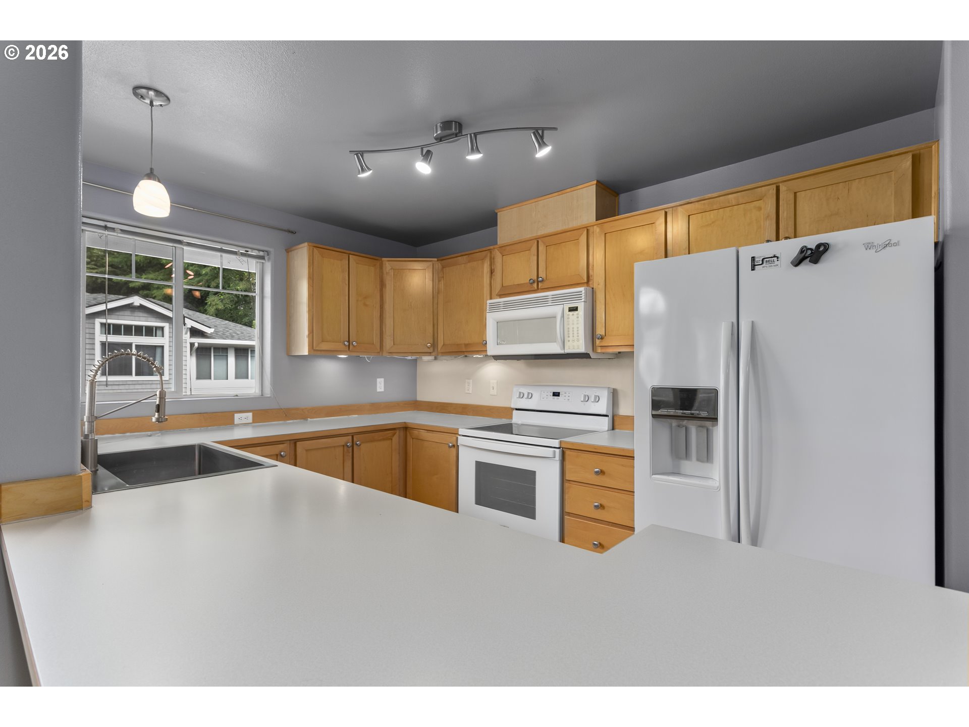 13682 Southwest Hall Boulevard, Unit 3 Portland, OR 97223 - Photo 7 of 29
