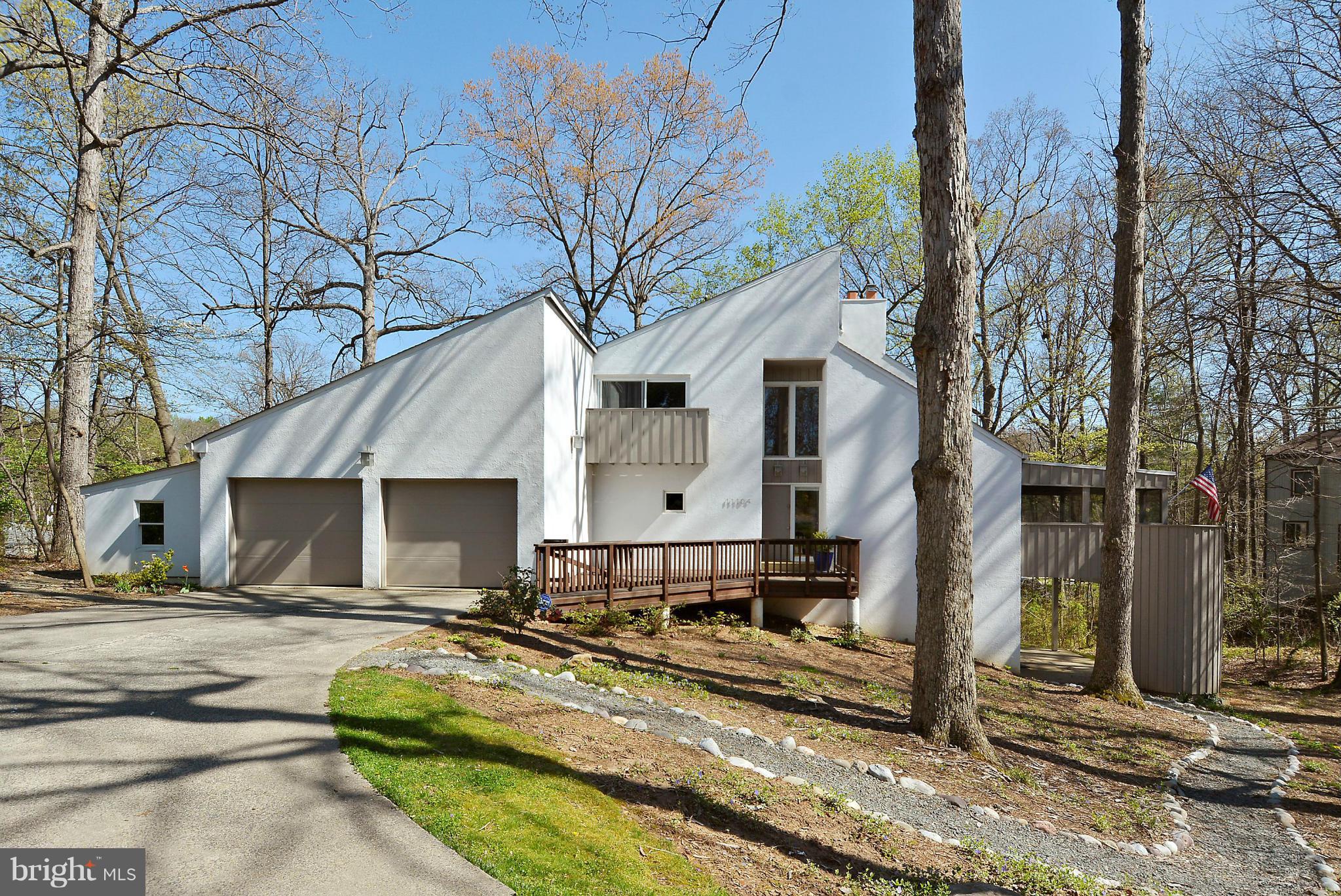 11104 Wedge Drive Reston, VA 20190 - Photo 1 of 30 Exterior (Front)