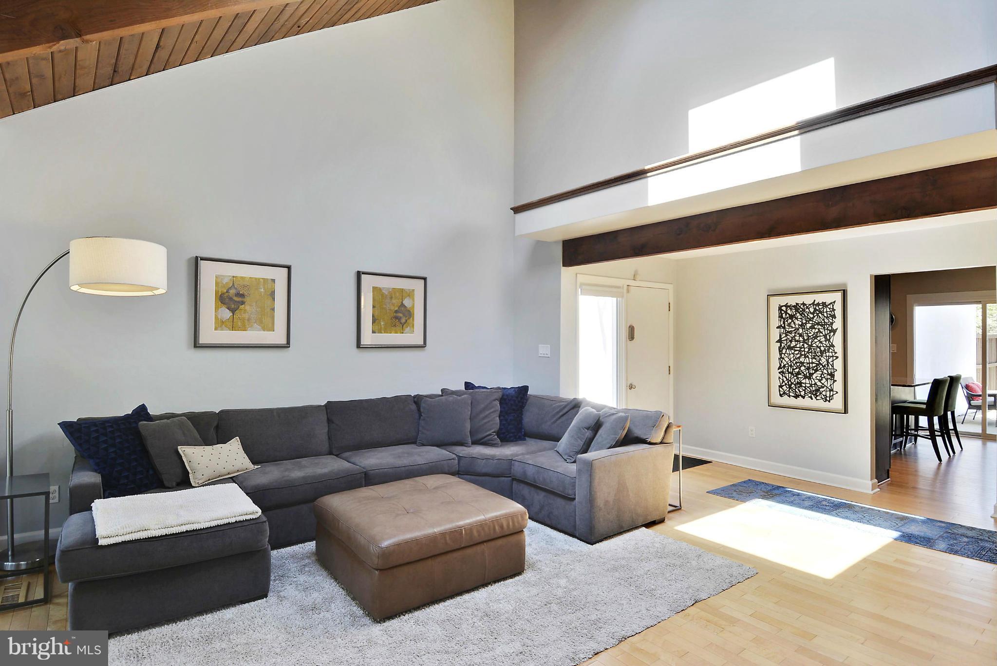 11104 Wedge Drive Reston, VA 20190 - Photo 3 of 30 Living Room w/ Vaulted Ceiling