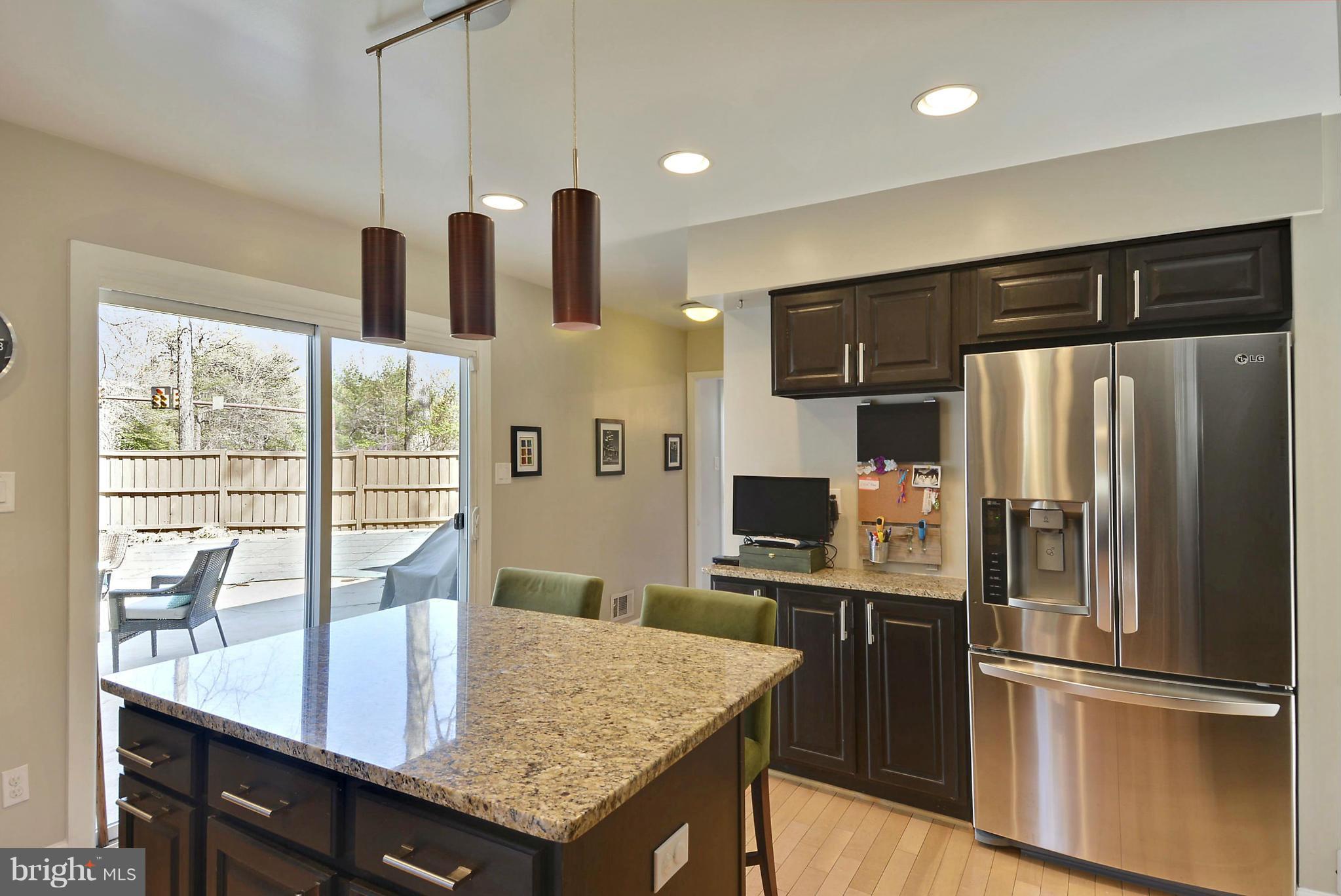 11104 Wedge Drive Reston, VA 20190 - Photo 7 of 30 Gourmet Kitchen