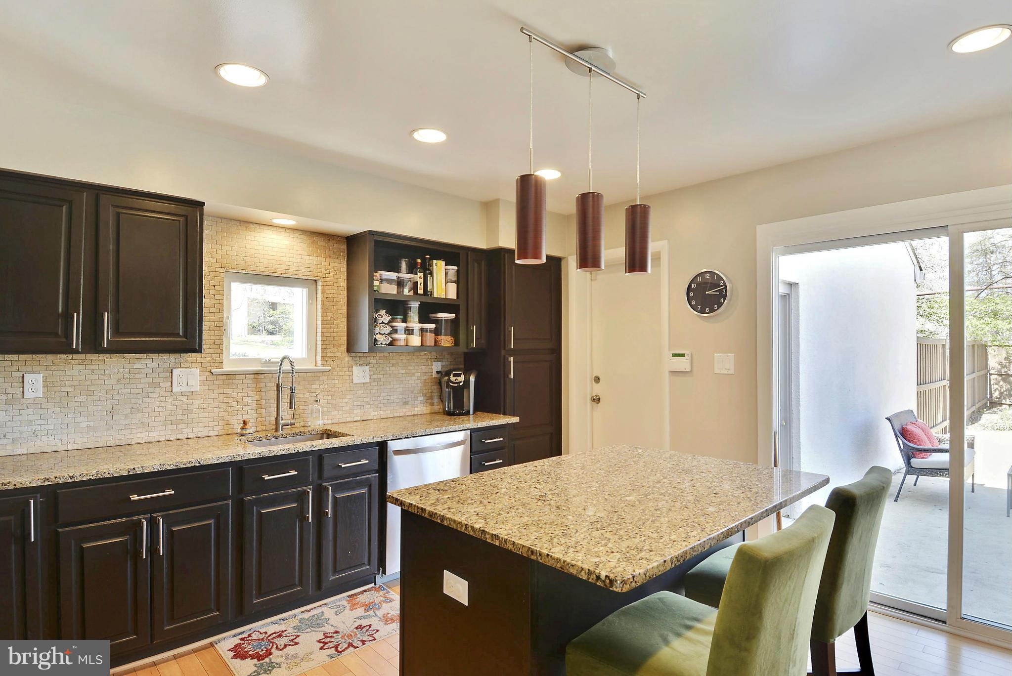 11104 Wedge Drive Reston, VA 20190 - Photo 9 of 30 Gourmet Kitchen