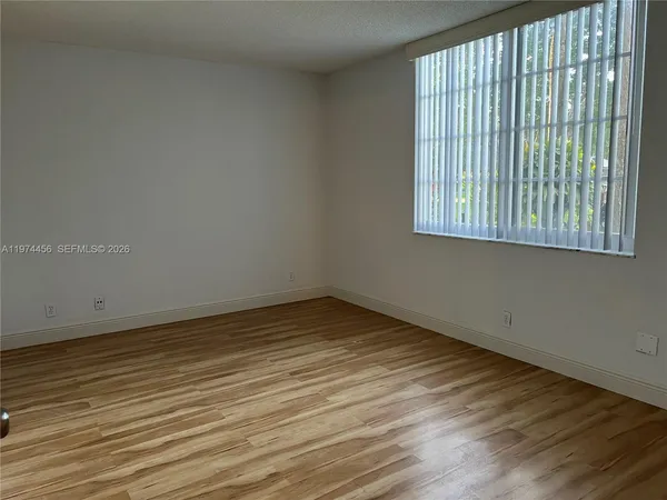 $2,000 | 9311 Orange Grove Drive, Unit 110, Davie, FL 33324