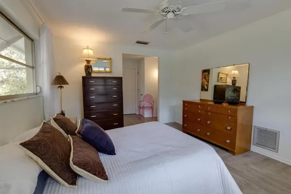 $3,100 | 511 Crystal Beach Avenue, Crystal Beach, FL 34683