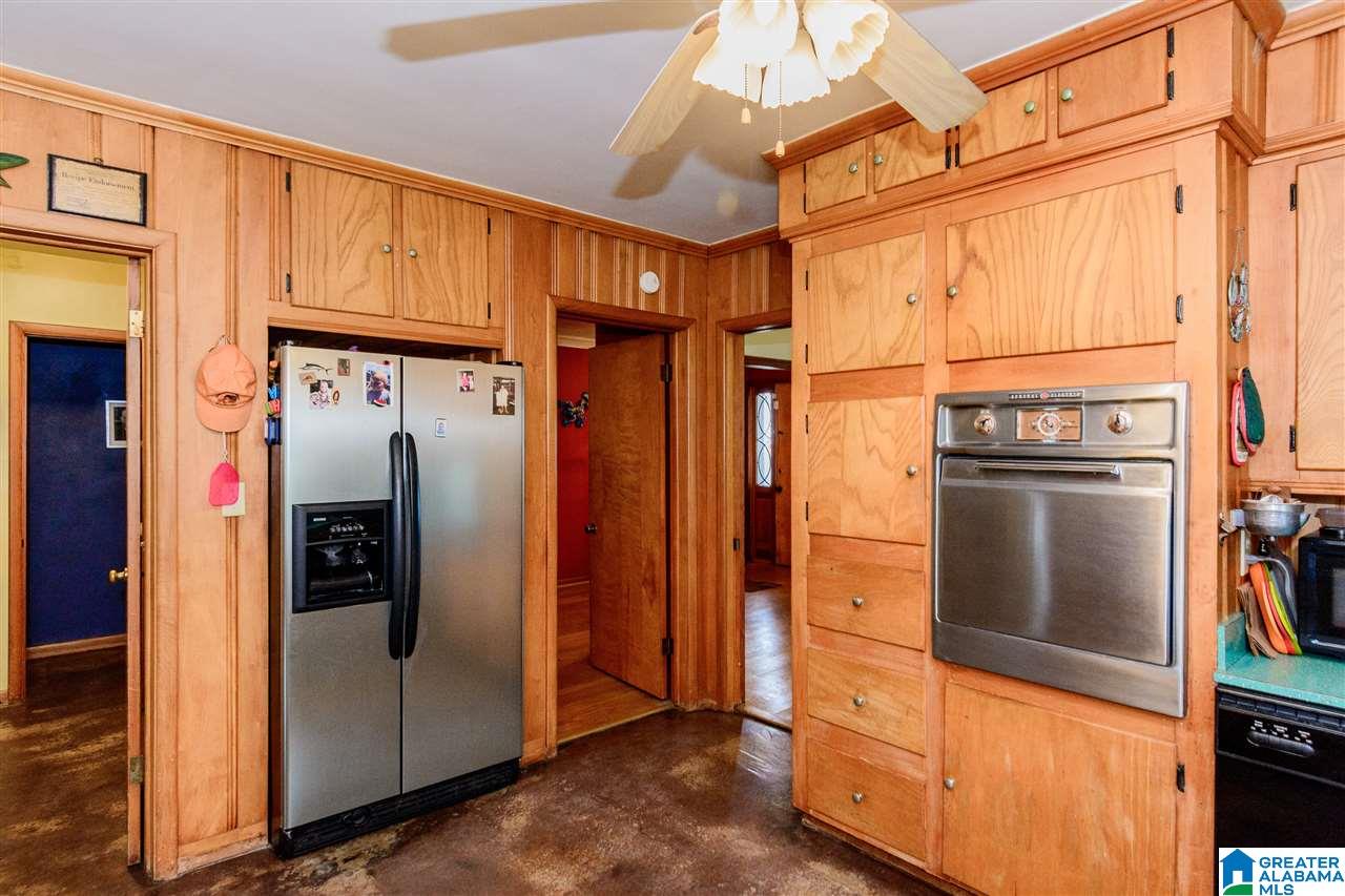 563 Shades Crest Road Birmingham, AL 35226 - Photo 8 of 36