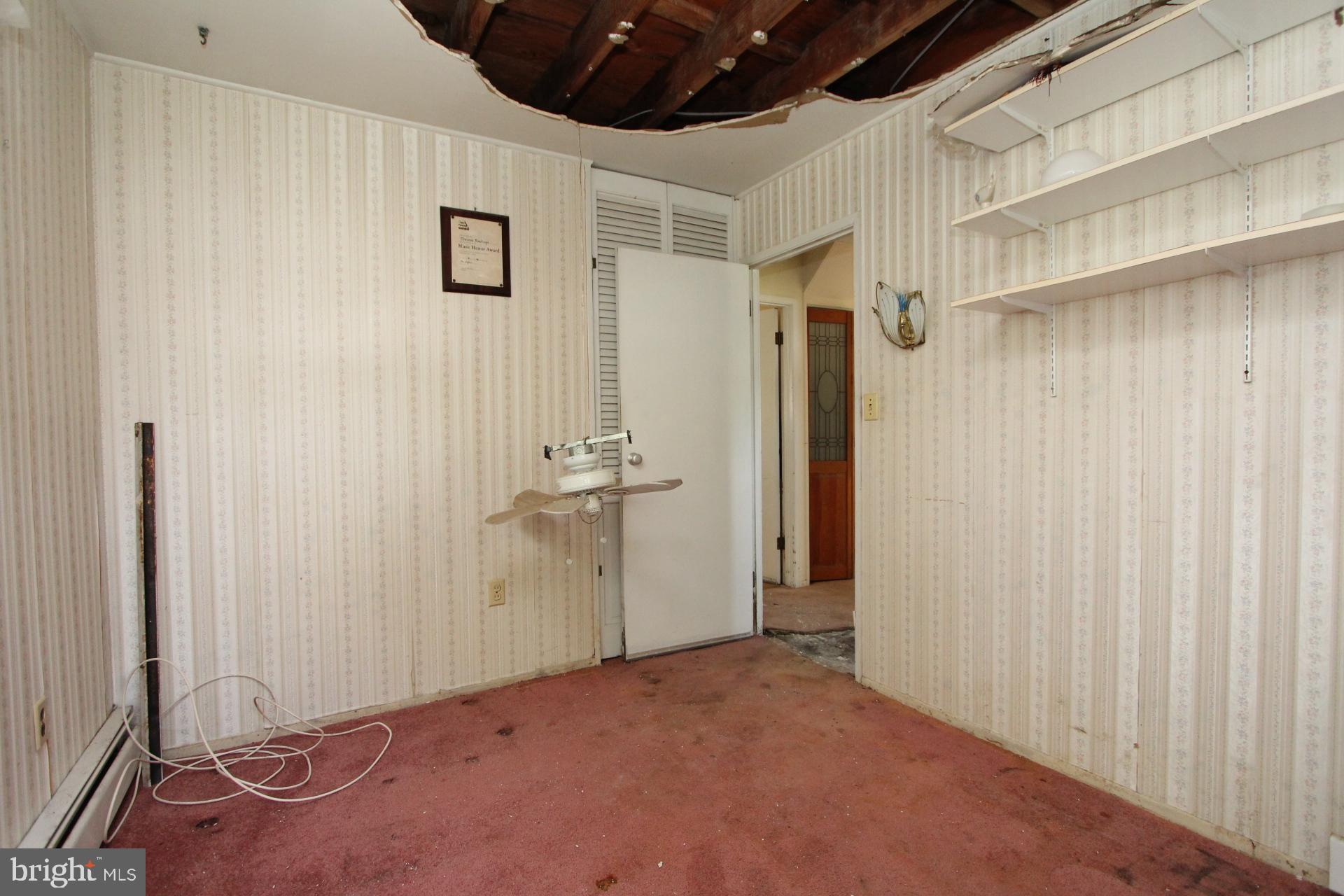 41 Jewel Lane Levittown, PA 19055 - Photo 14 of 24 a view of a hallway with closet