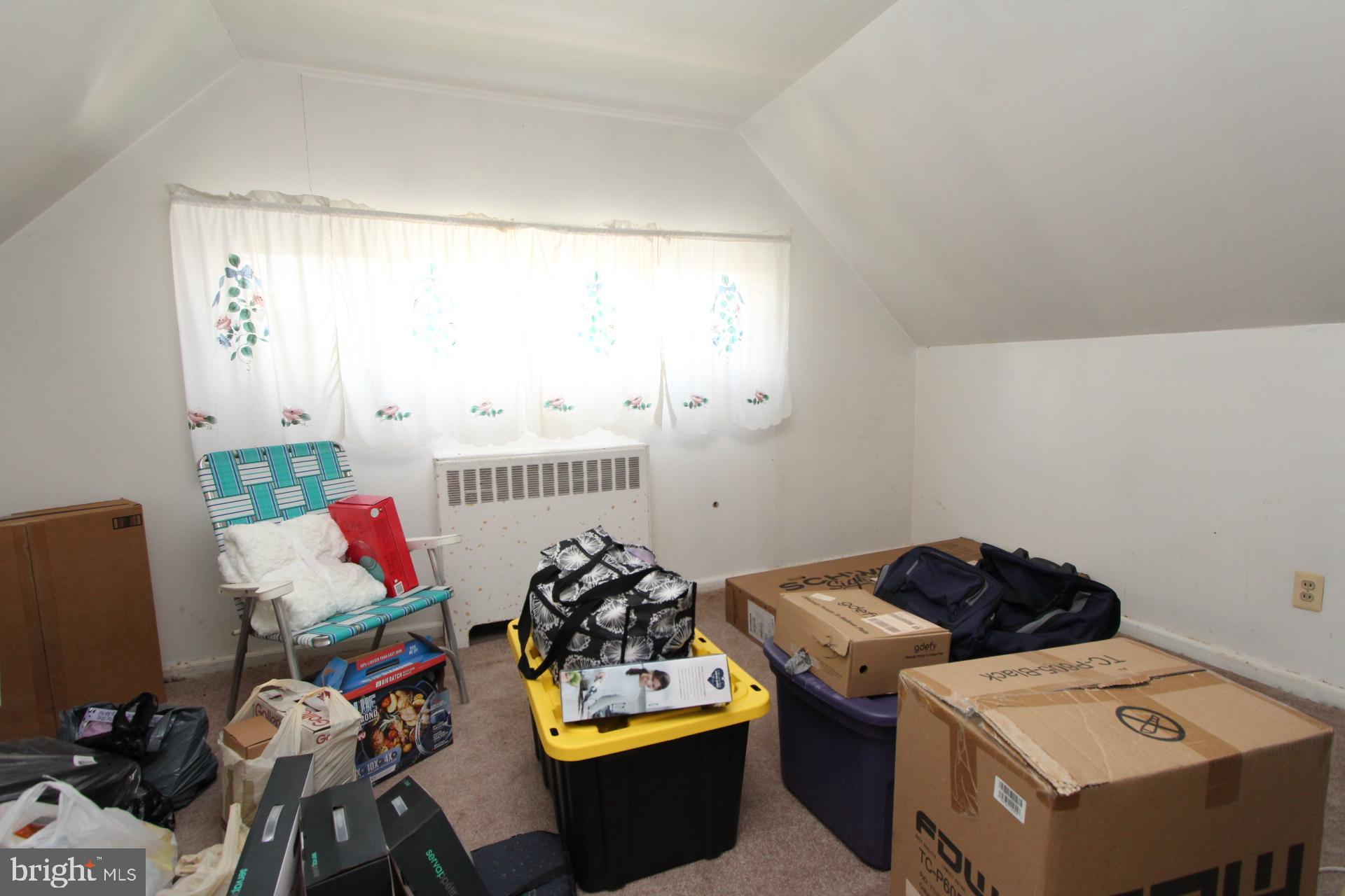 41 Jewel Lane Levittown, PA 19055 - Photo 10 of 24 a bedroom with a bed and a window