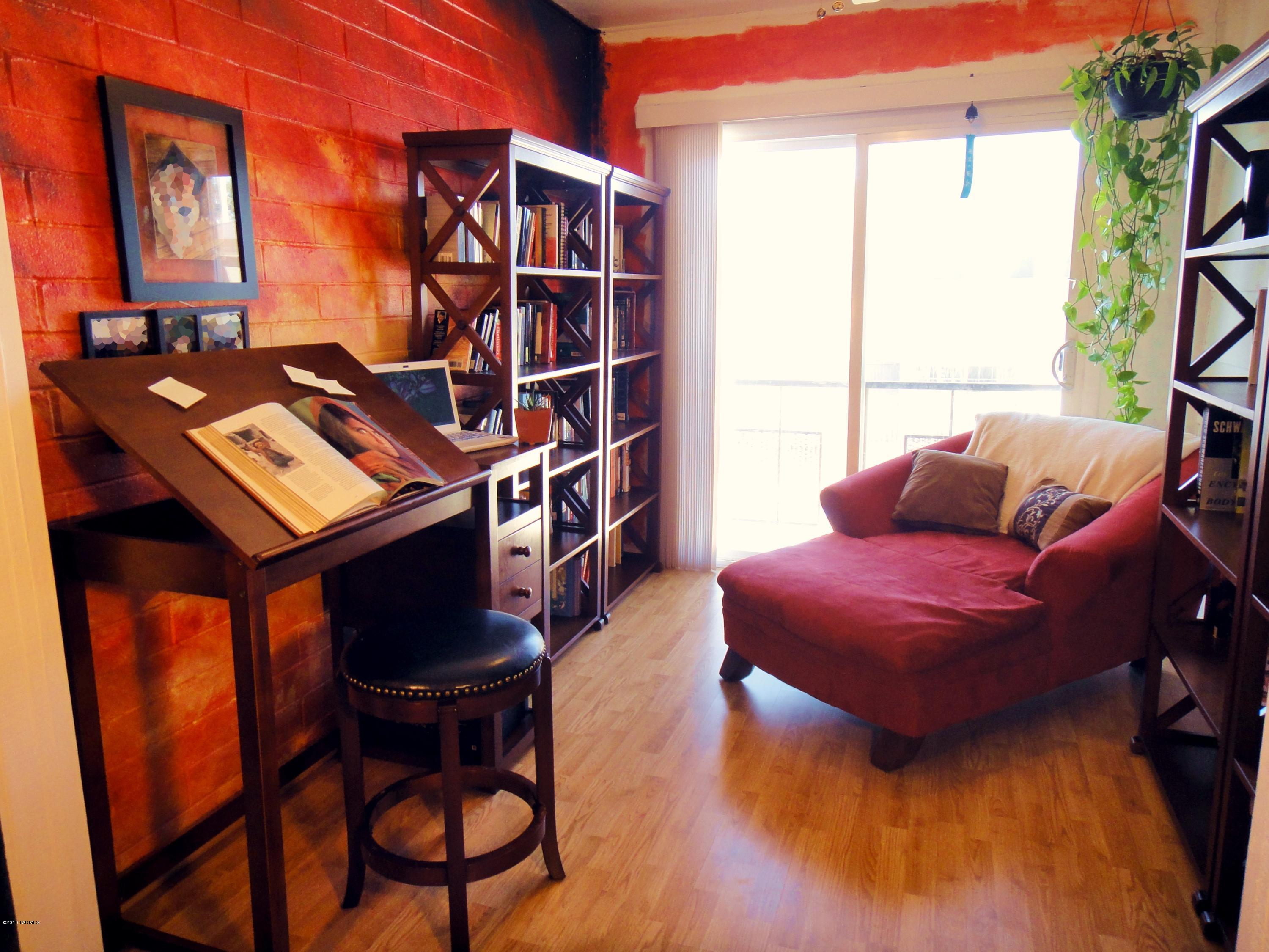 1755 South Jones Boulevard, Unit R202 Tucson, AZ 85713 - Photo 1 of 12