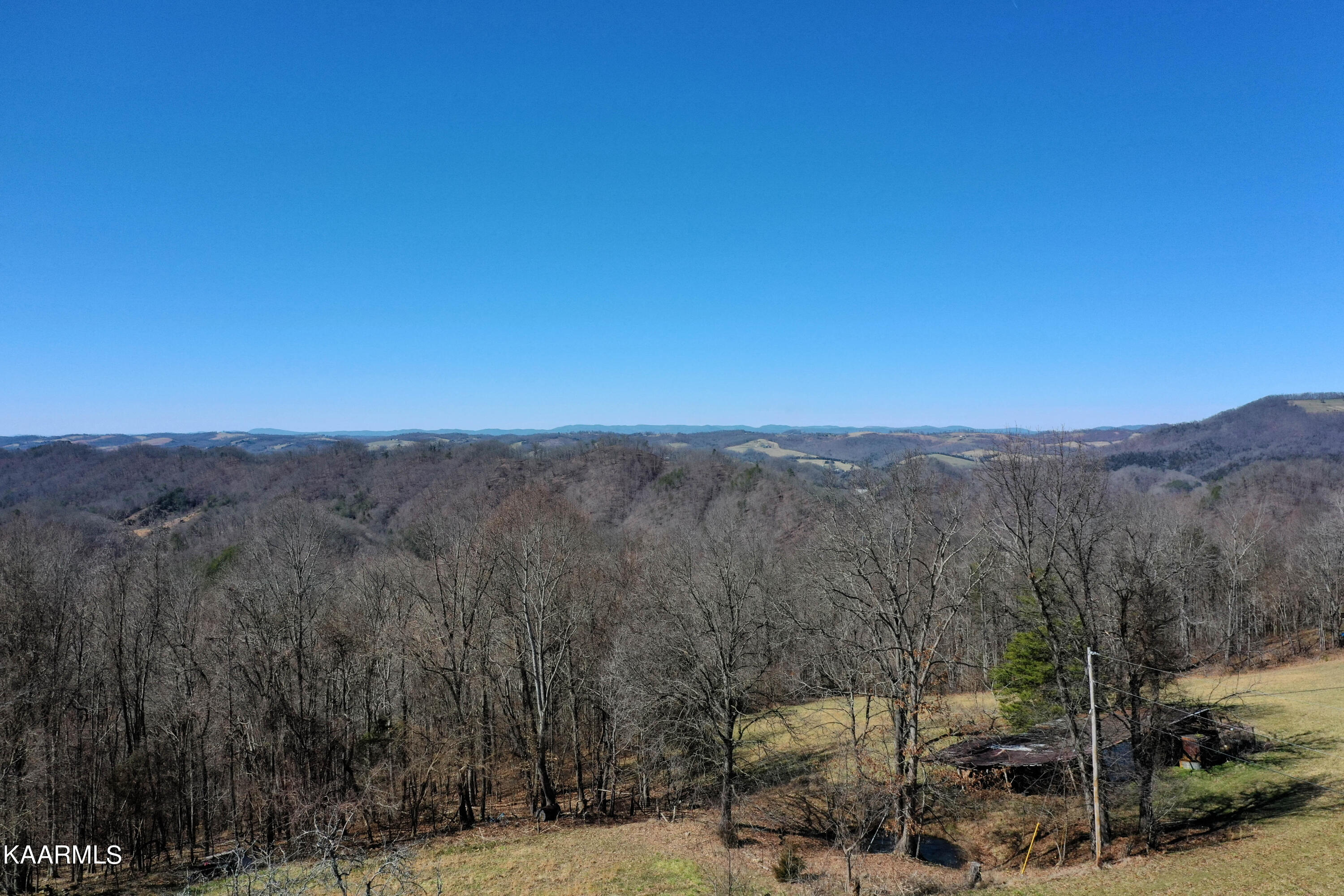 1144 Raven Hill Road Tazewell, TN 37879 - Photo 8 of 28 DJI_0338-2