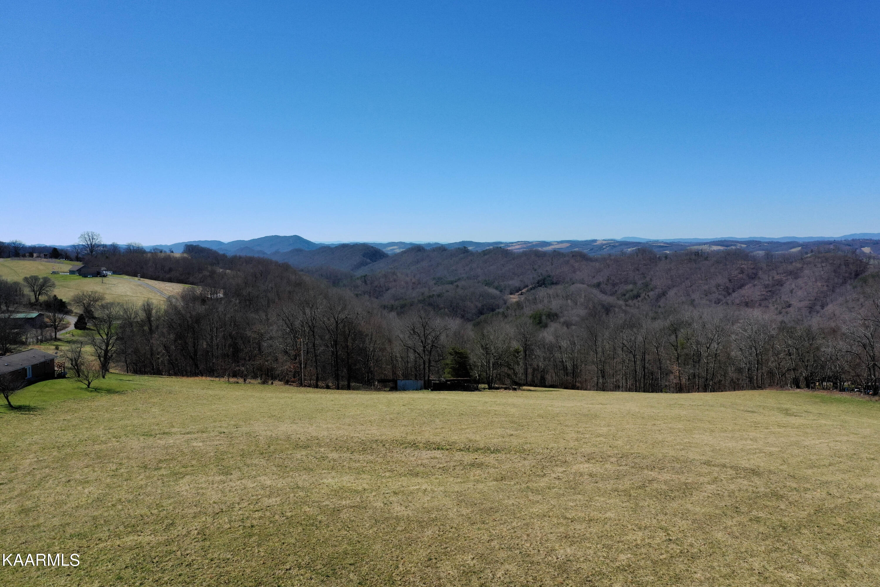 1144 Raven Hill Road Tazewell, TN 37879 - Photo 9 of 28 DJI_0342-2