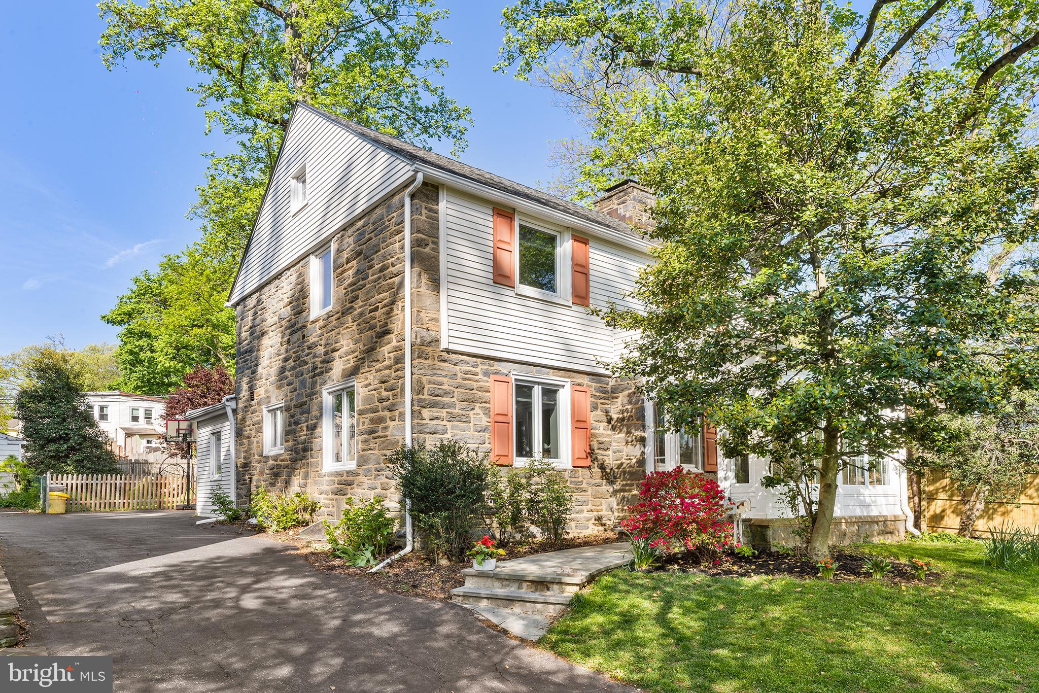 516 Berkley Road Narberth, PA 19072 - Photo 3 of 28