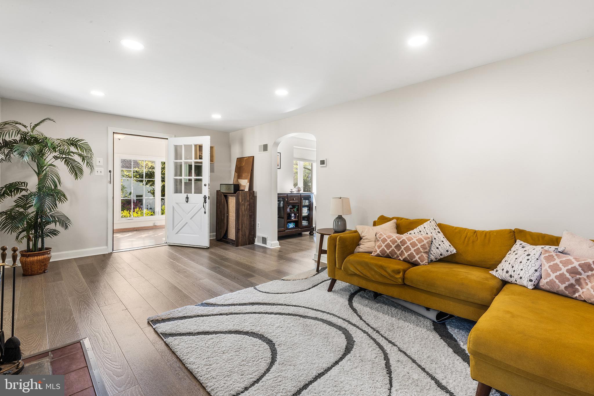 516 Berkley Road Narberth, PA 19072 - Photo 7 of 28