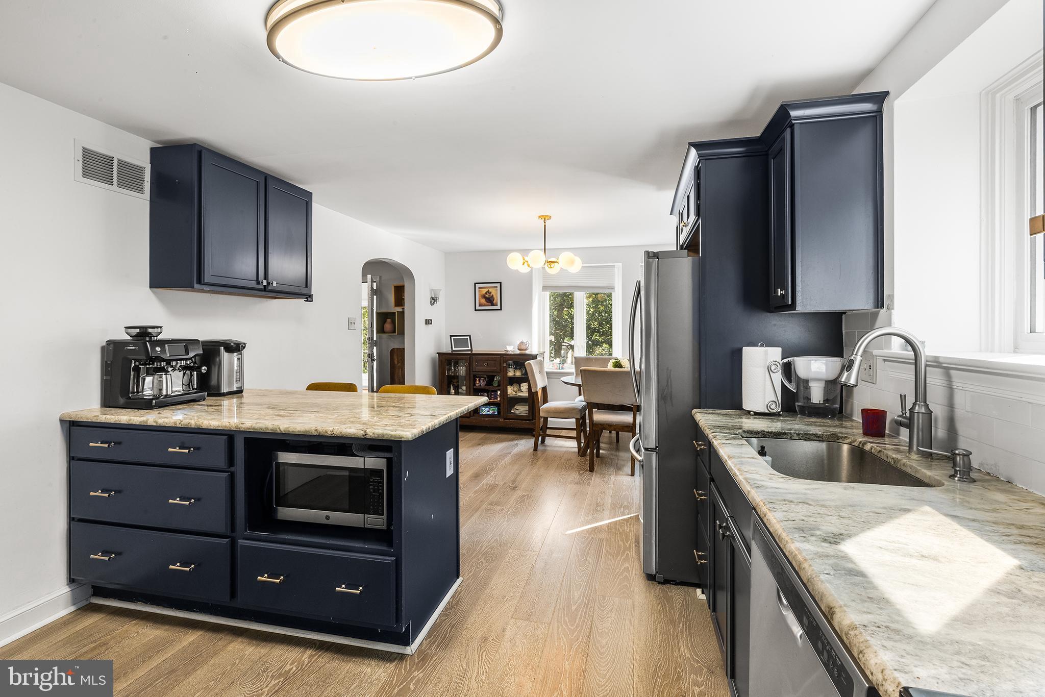 516 Berkley Road Narberth, PA 19072 - Photo 9 of 28