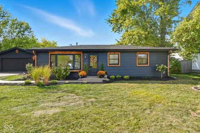 $446,500 | 4770 Willow Road, Zionsville, IN 46077