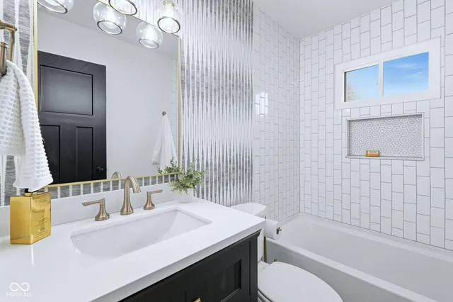 $446,500 | 4770 Willow Road, Zionsville, IN 46077