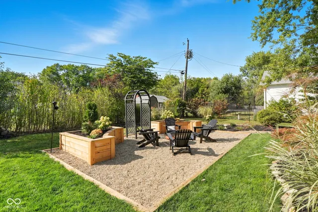 $446,500 | 4770 Willow Road, Zionsville, IN 46077