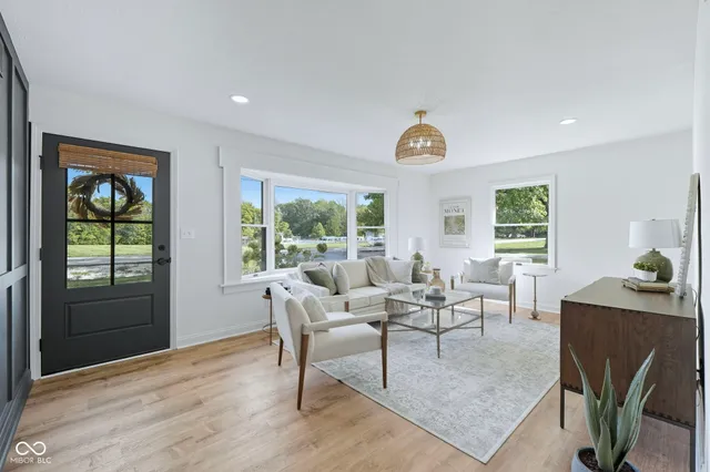 $446,500 | 4770 Willow Road, Zionsville, IN 46077