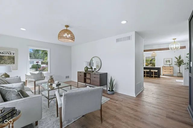 $446,500 | 4770 Willow Road, Zionsville, IN 46077