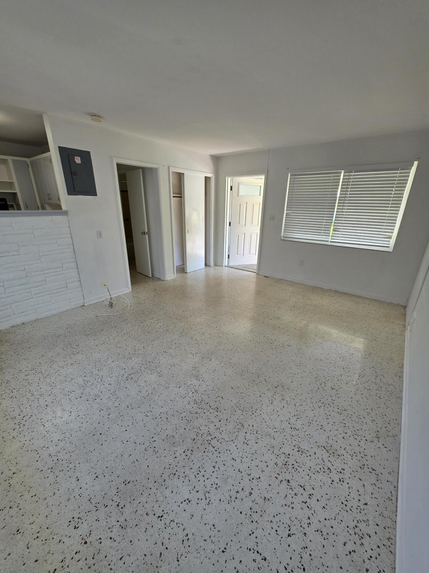 1216 Cabana Road, Unit 1A Singer Island, FL 33404 - Photo 2 of 9 20250611_112221