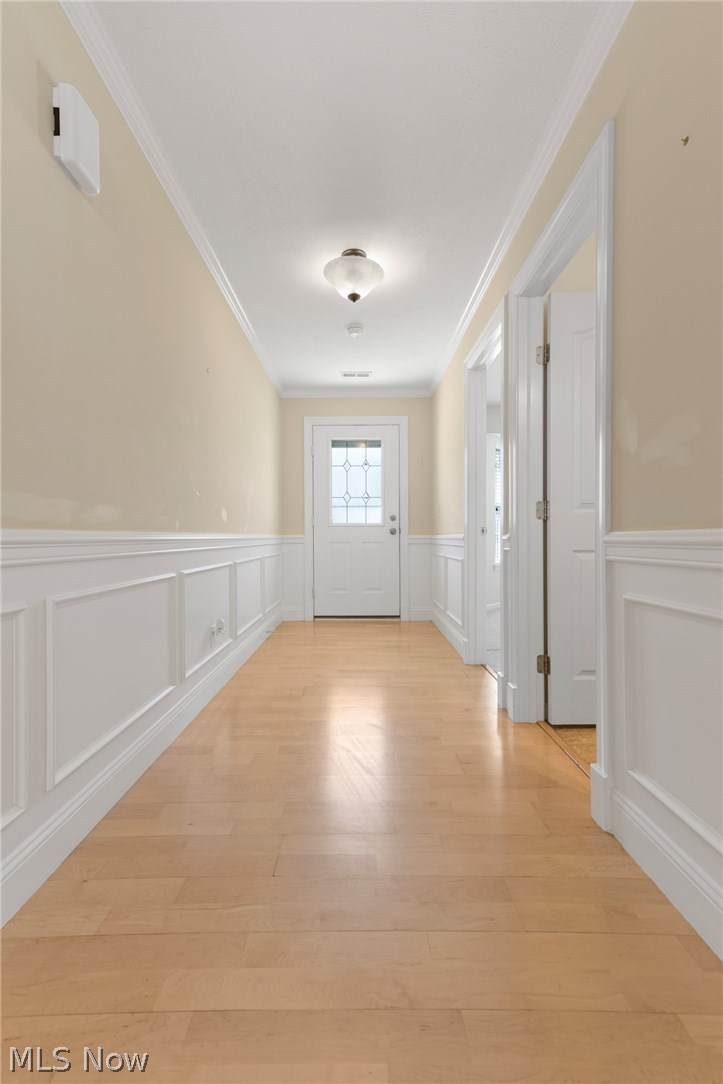 768 Rivers Edge Lane Painesville, OH 44077 - Photo 3 of 18 Gallery Image 3