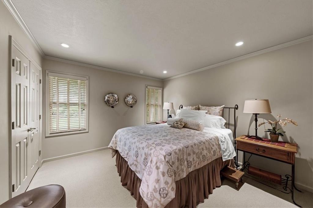 12503 Overbrook Road Leawood, KS 66209 - Photo 20 of 33
